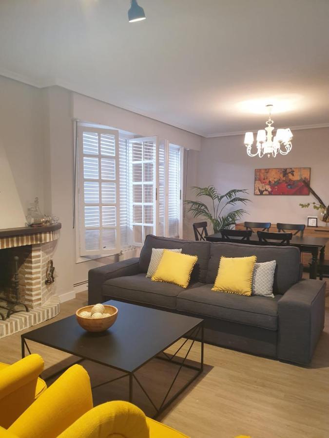 Vila Casamentera Mentera Barruelo Exteriér fotografie