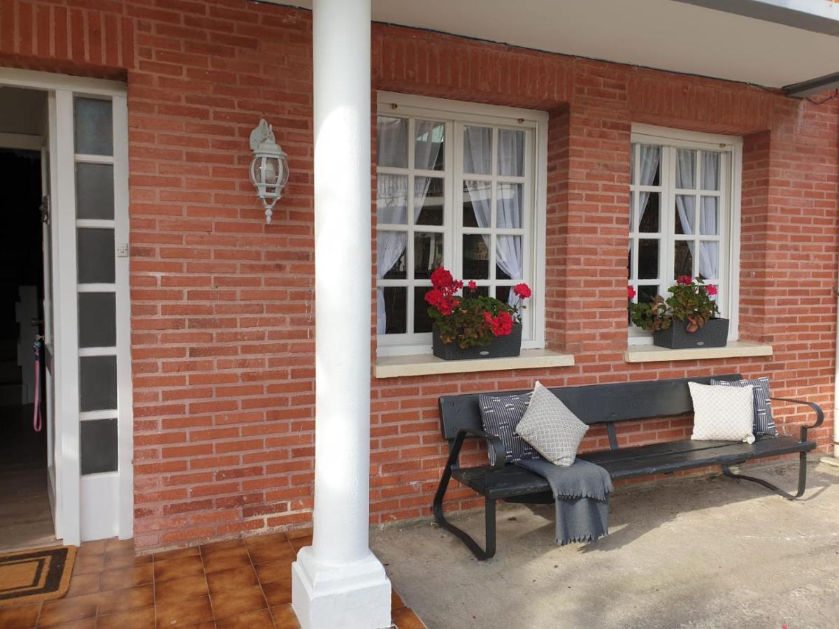 Vila Casamentera Mentera Barruelo Exteriér fotografie