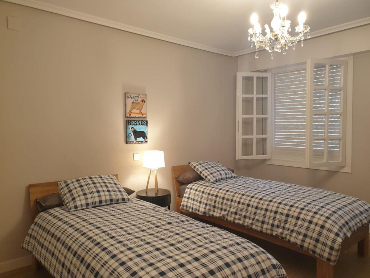 Vila Casamentera Mentera Barruelo Exteriér fotografie