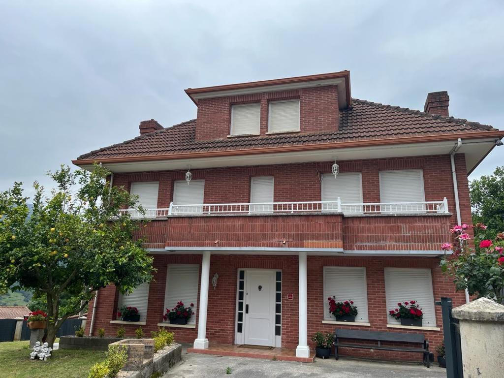 Vila Casamentera Mentera Barruelo Exteriér fotografie